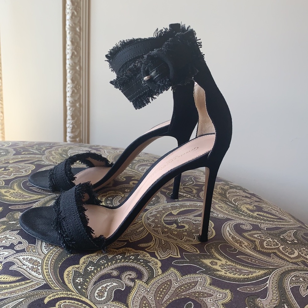 🖤Gianvito Rossi black denim sandals